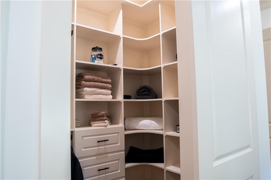 5888 Cobbham Road Property Photo 34