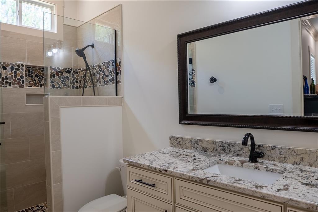 5888 Cobbham Road Property Photo 49