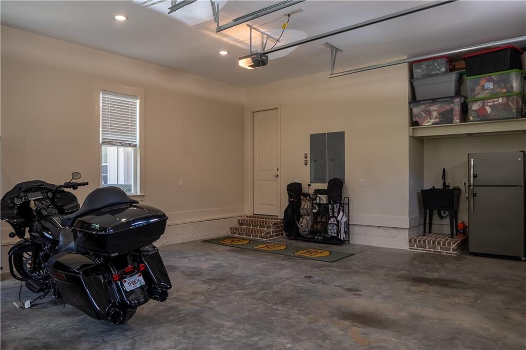 5888 Cobbham Road Property Photo 55
