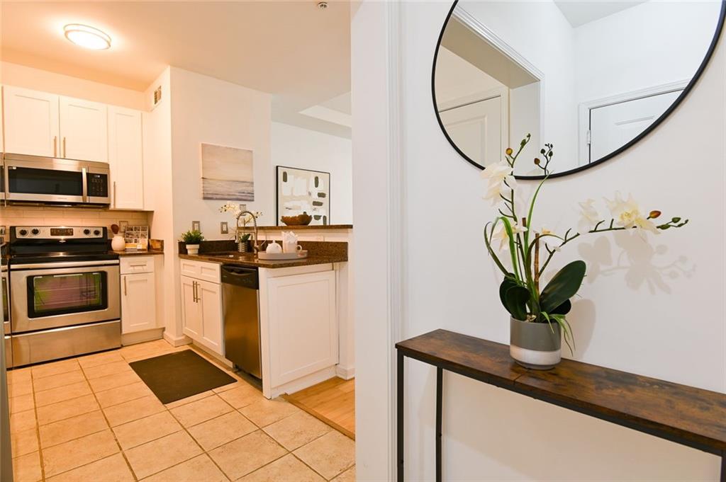 821 Ralph Mcgill Boulevard Ne Apt 2416 Property Photo 4
