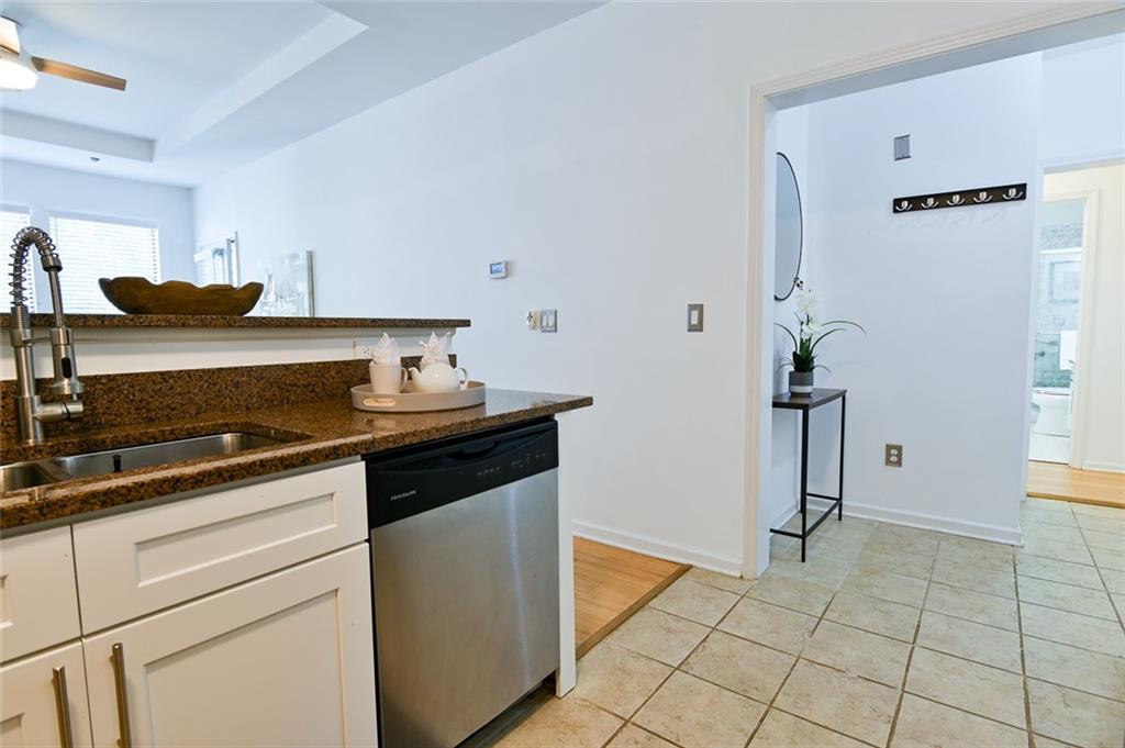 821 Ralph Mcgill Boulevard Ne Apt 2416 Property Photo 7