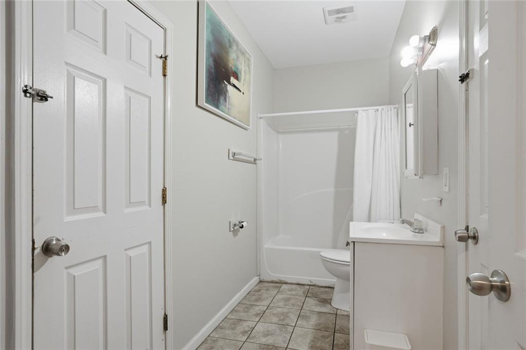 1070 Mayson Turner Road Nw Property Photo 11
