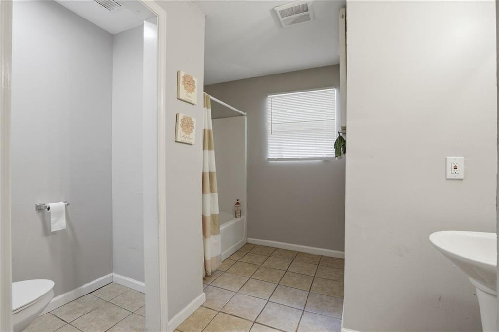 1070 Mayson Turner Road Nw Property Photo 13