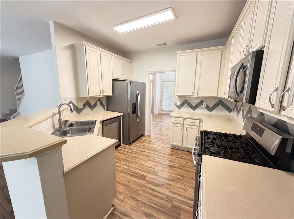 2945 Highland Pass Property Photo 2