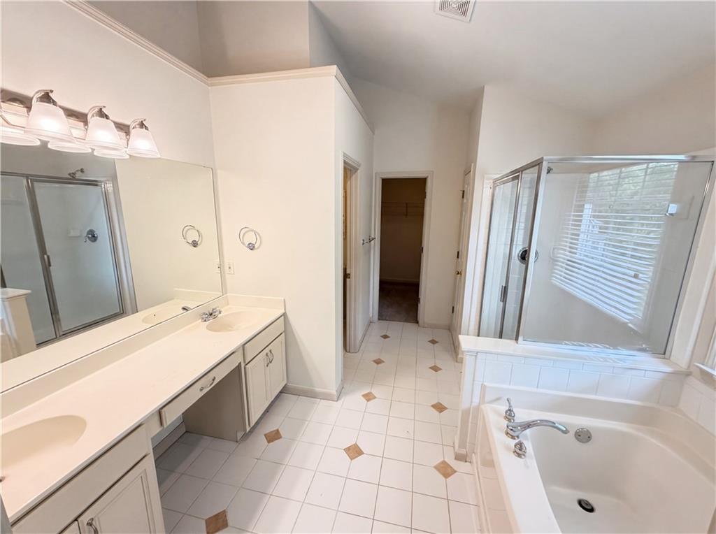 2945 Highland Pass Property Photo 6