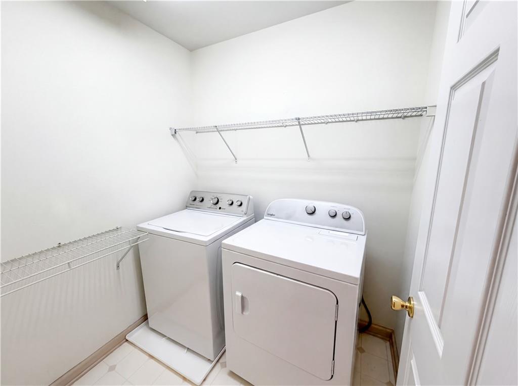2945 Highland Pass Property Photo 28