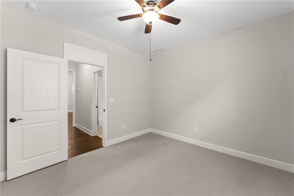 3913 Great Pine Drive Property Photo 19