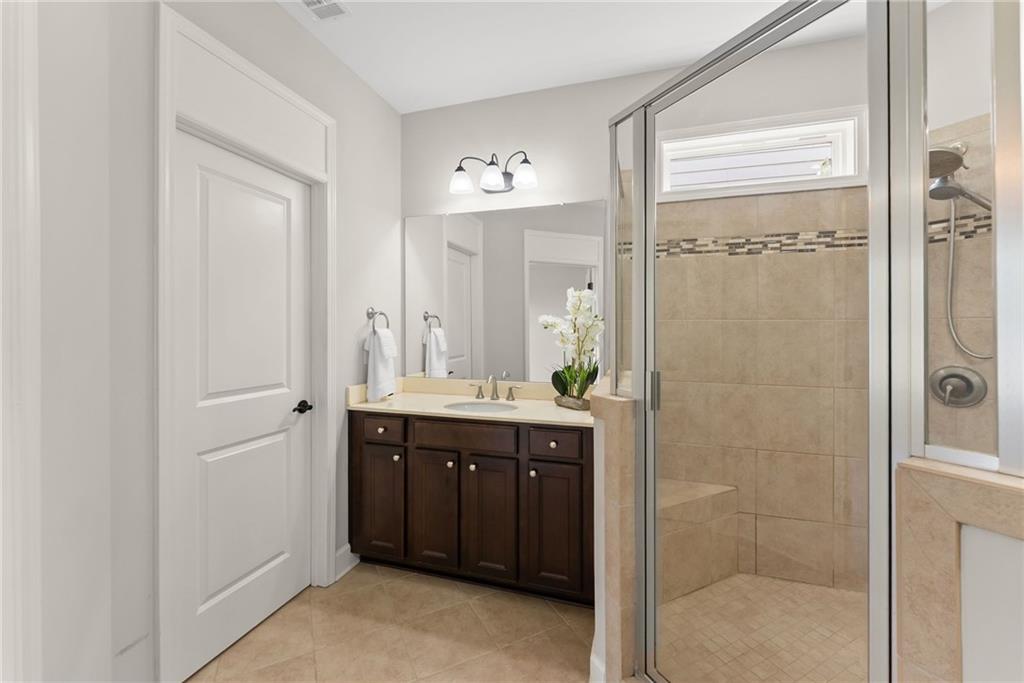 3913 Great Pine Drive Property Photo 25