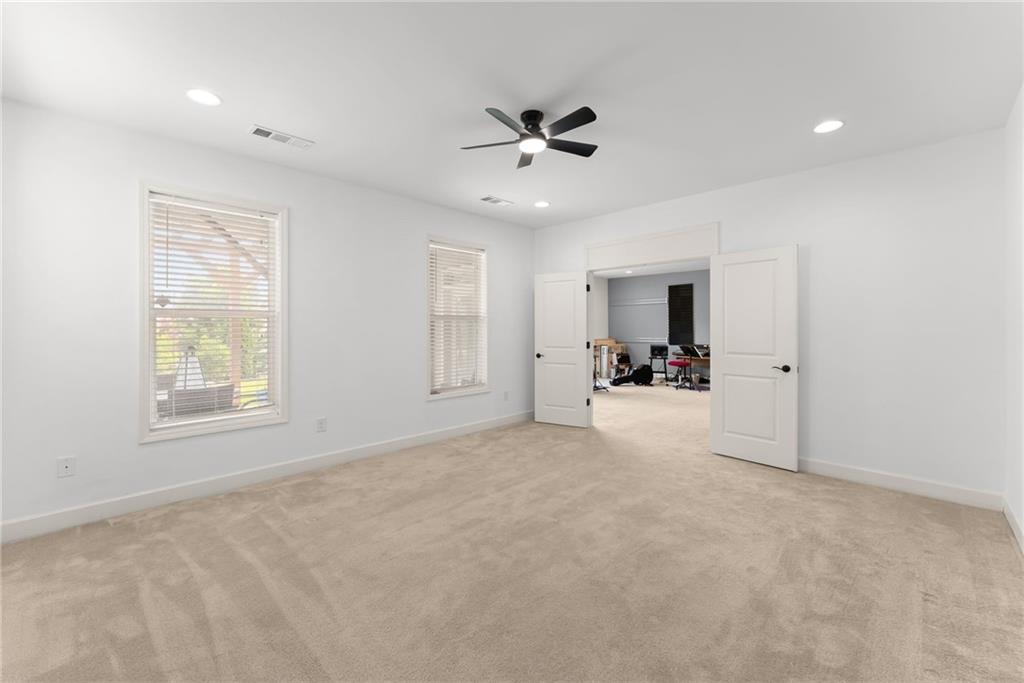 3913 Great Pine Drive Property Photo 30