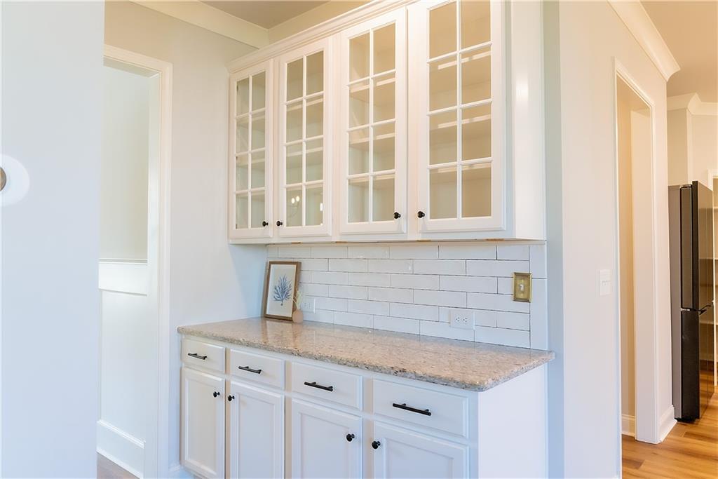 3666 Andover Way Property Photo 10
