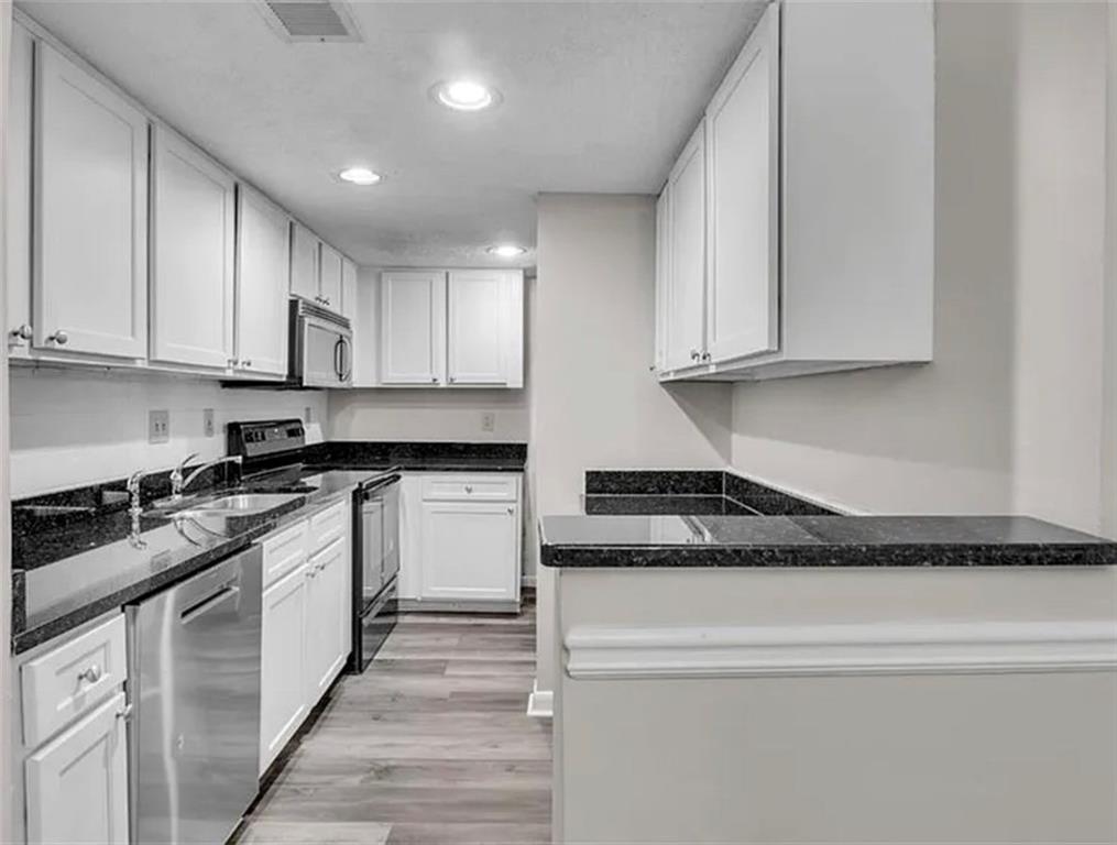 6900 Roswell Road Unit 10Q Property Photo 1
