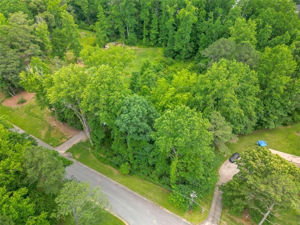 6990 Oak Leaf Drive Property Photo 4