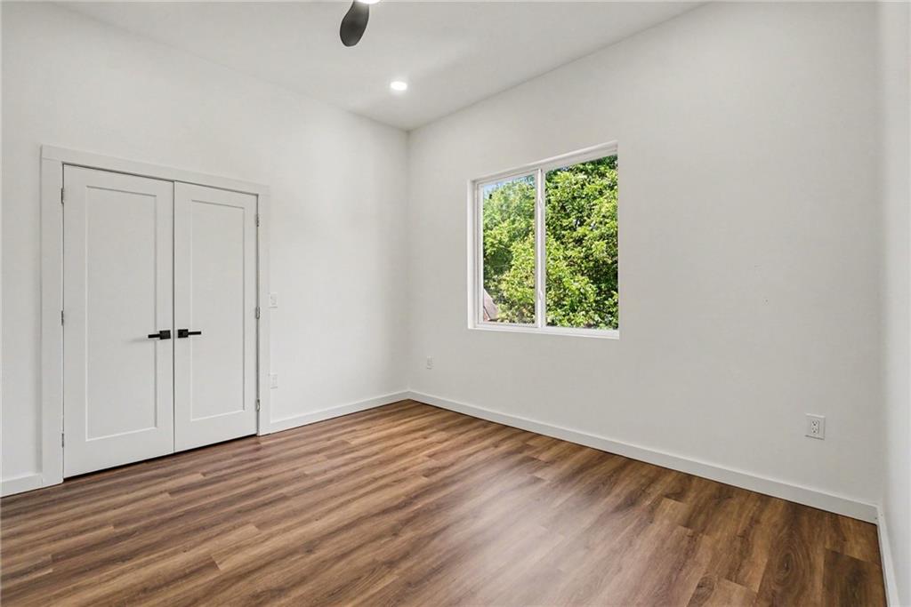 1073 Mayson Turner Road Nw Property Photo 18