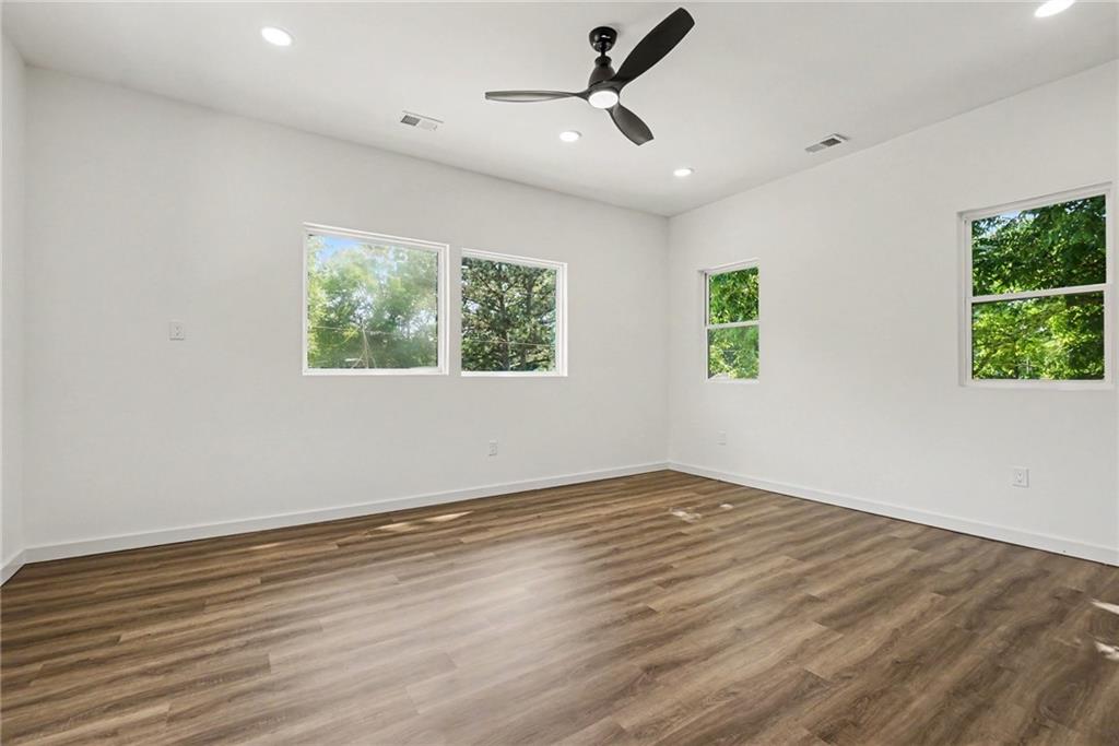 1073 Mayson Turner Road Nw Property Photo 21