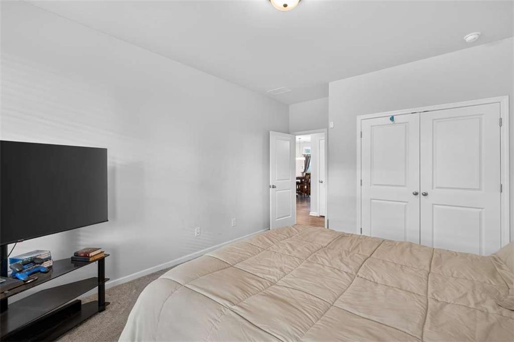 140 Camdale Court Property Photo 23