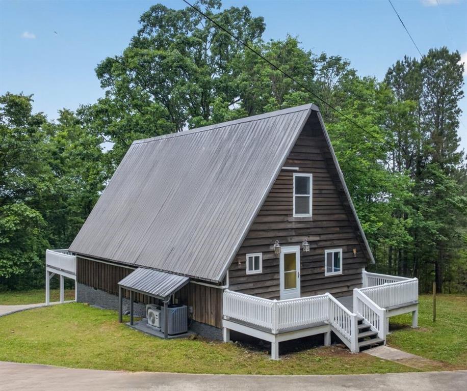 1609 Turkey Mountain Road Ne Property Photo 1