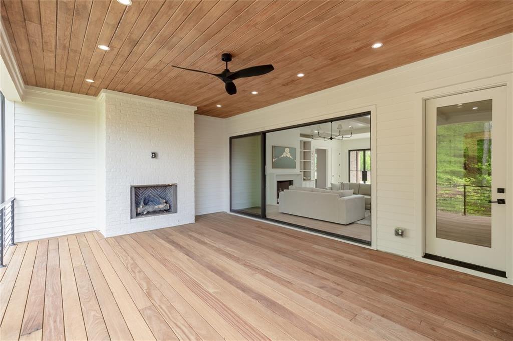 10908 Woodstock Road Property Photo 7