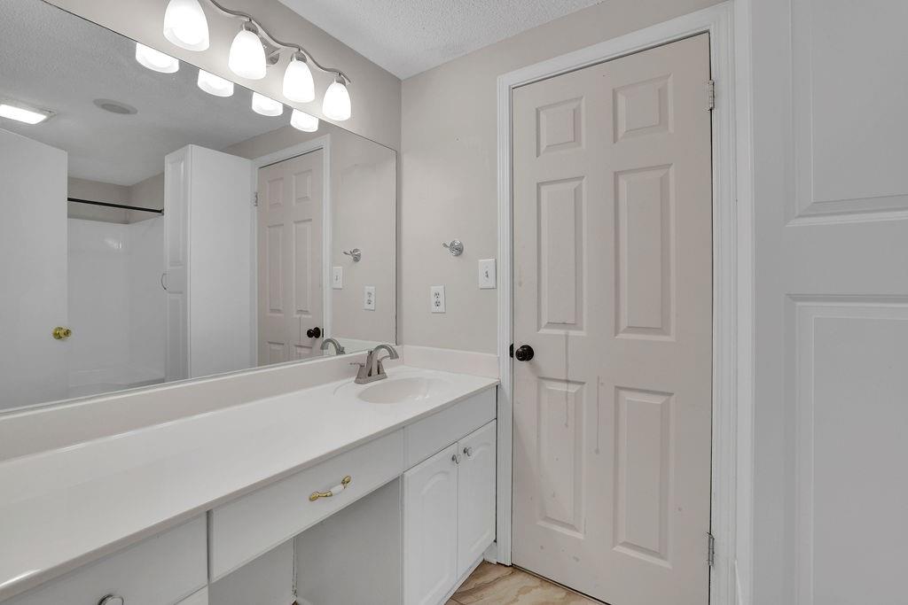 3067 Steeplechase Property Photo 14