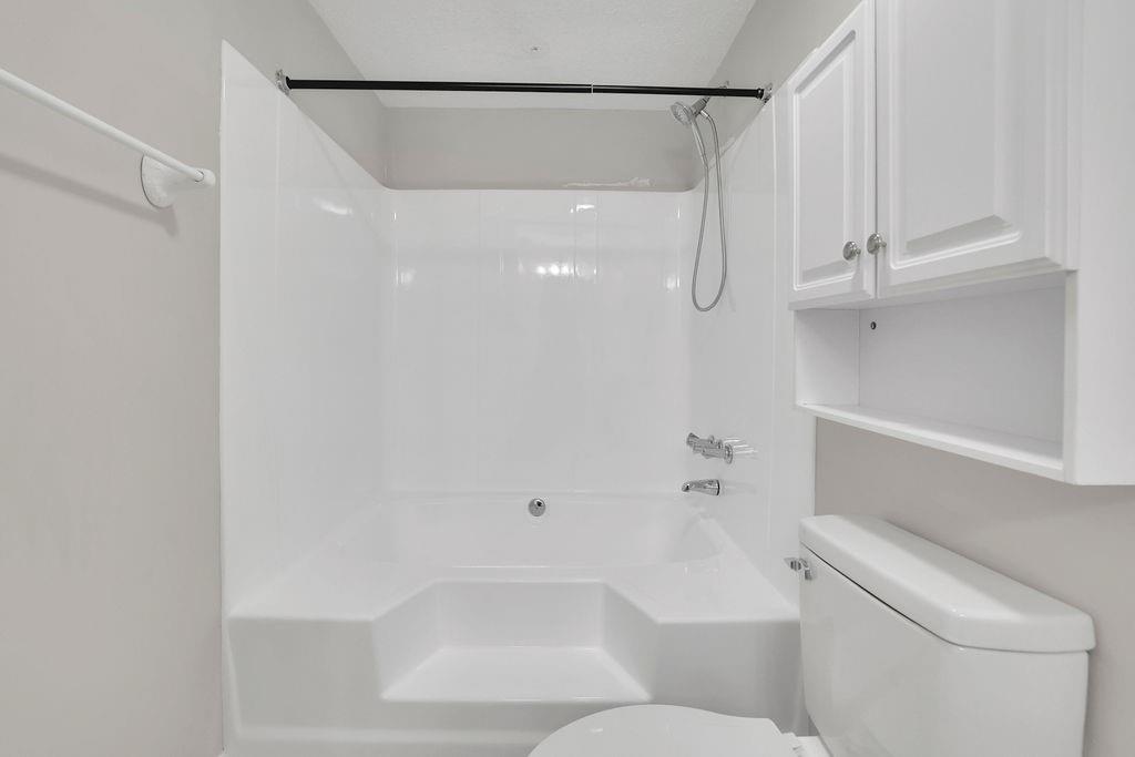 3067 Steeplechase Property Photo 16