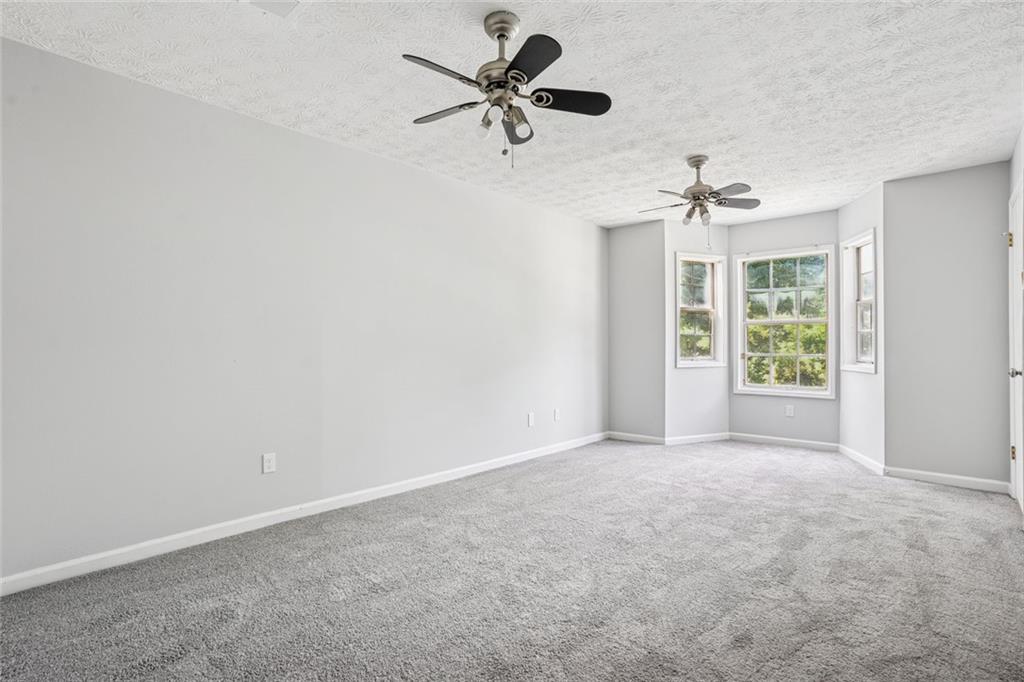 6430 Oakleaf Way Property Photo 20