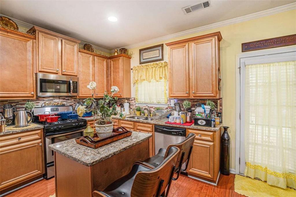 196 Allegrini Drive Property Photo 10