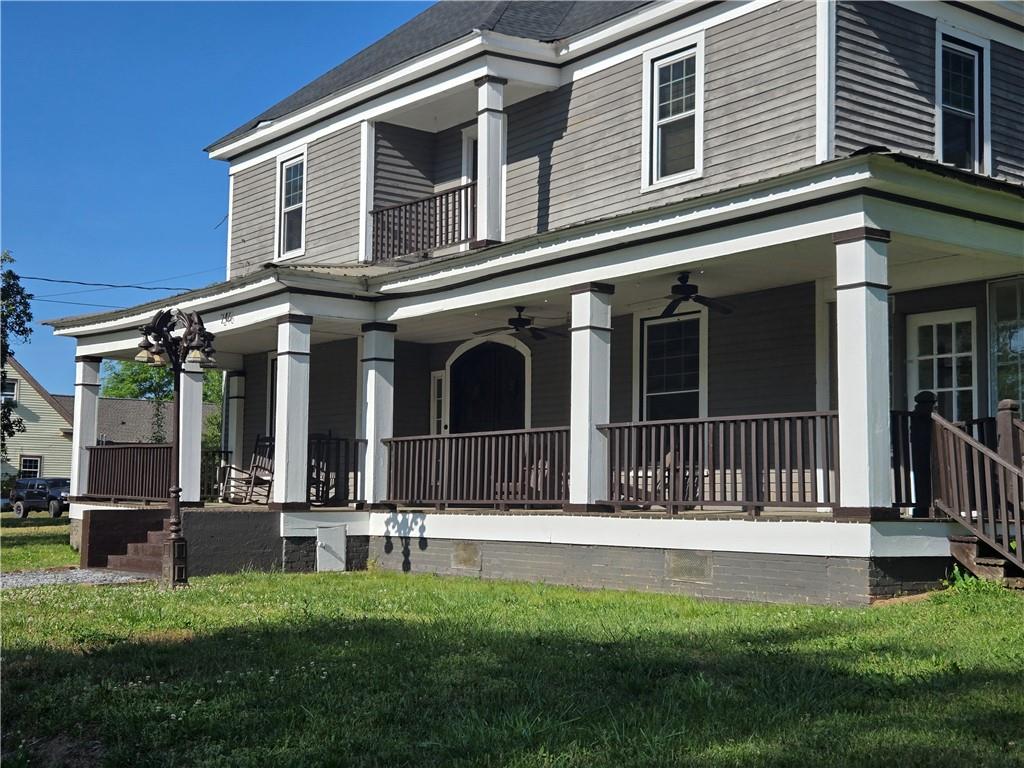 246 Newnan Street Property Photo 1