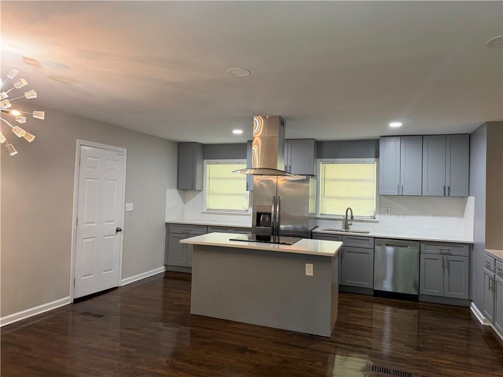 3539 Embry Circle Property Photo 6