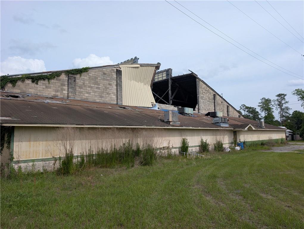 1114 E Marion Avenue Property Photo 3
