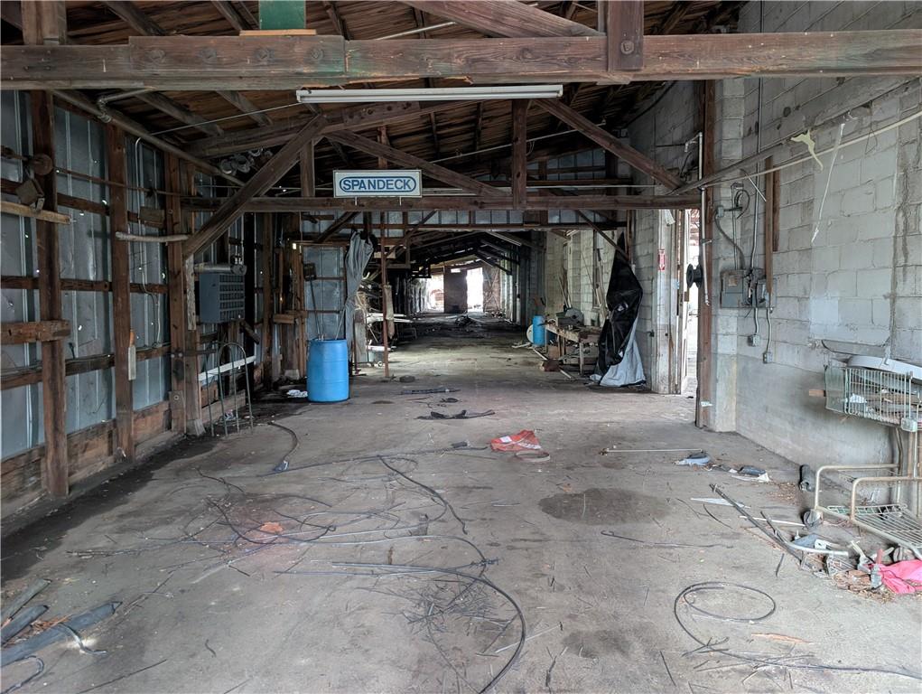 1114 E Marion Avenue Property Photo 12