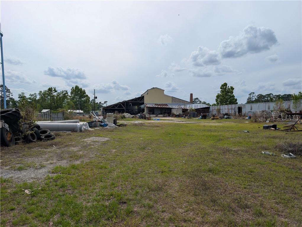 1114 E Marion Avenue Property Photo 24