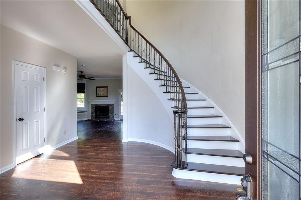 10590 Stonepoint Place Property Photo 3