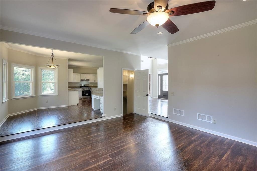 10590 Stonepoint Place Property Photo 13