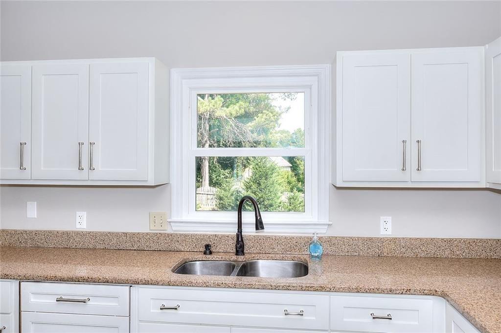10590 Stonepoint Place Property Photo 18