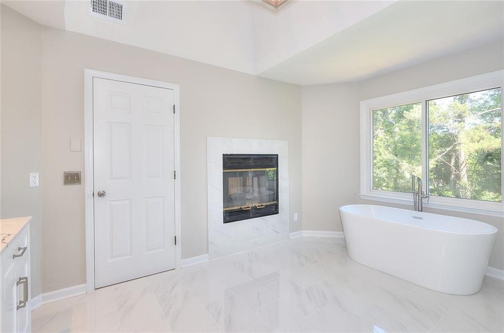 10590 Stonepoint Place Property Photo 28