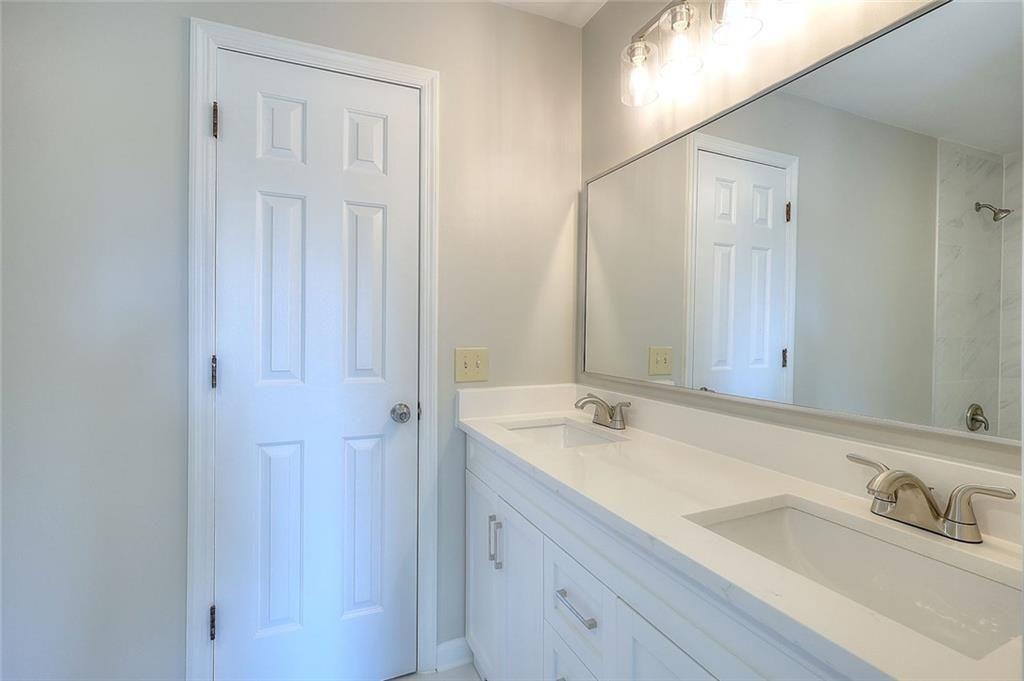 10590 Stonepoint Place Property Photo 37