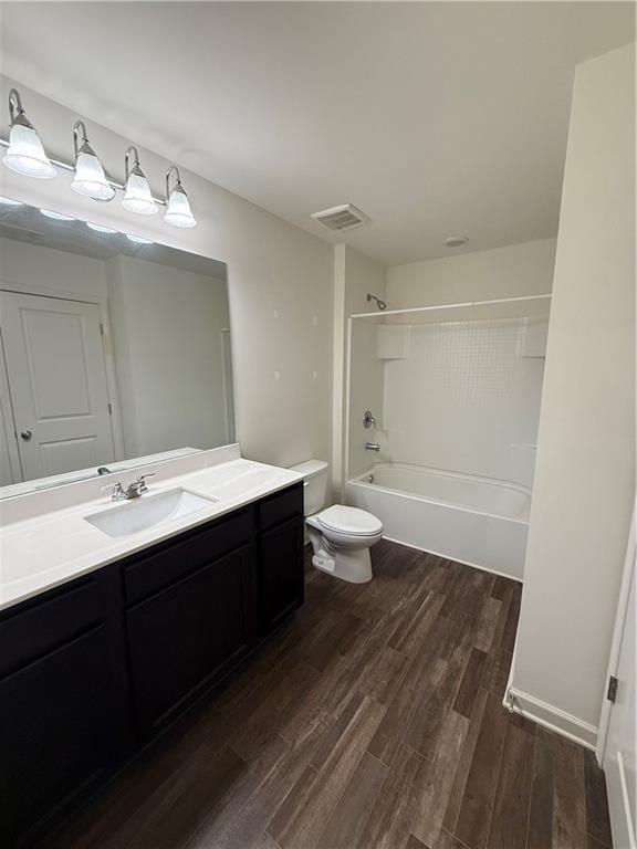 2330 Mckenna Square Drive Property Photo 9