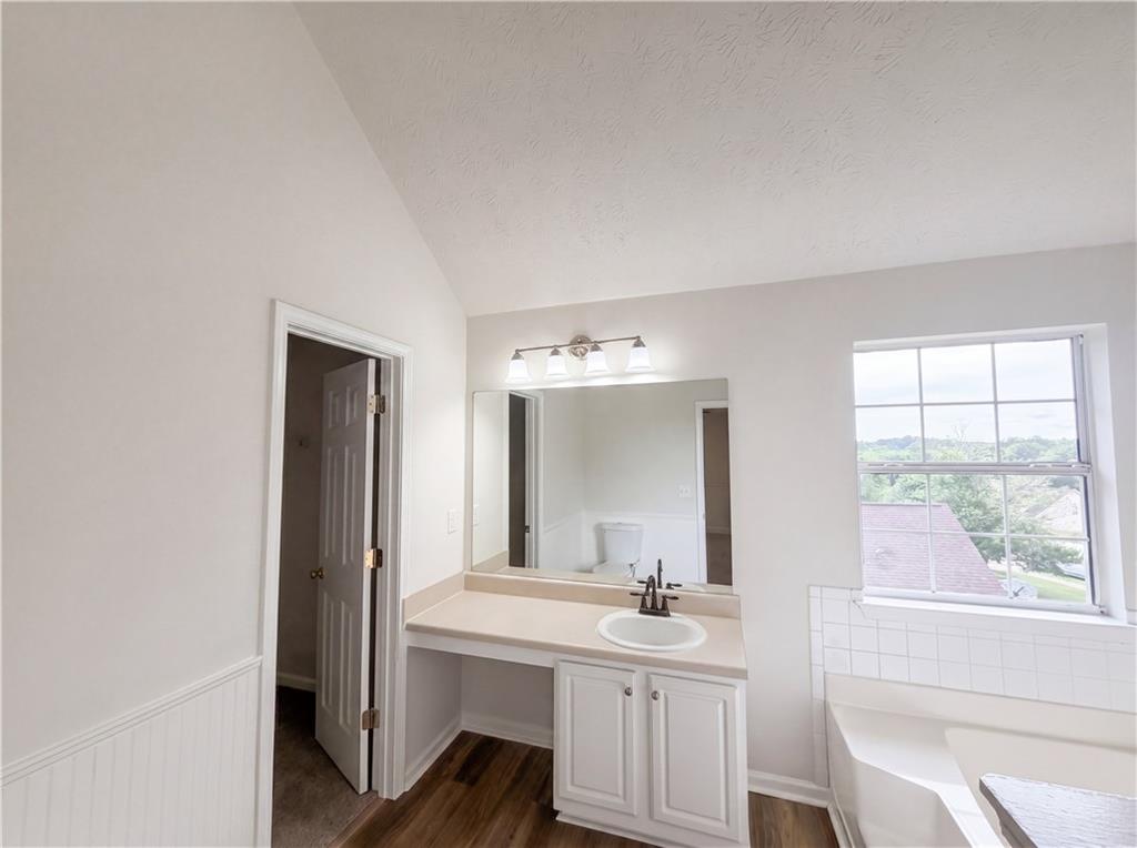 525 Michael Circle Property Photo 12
