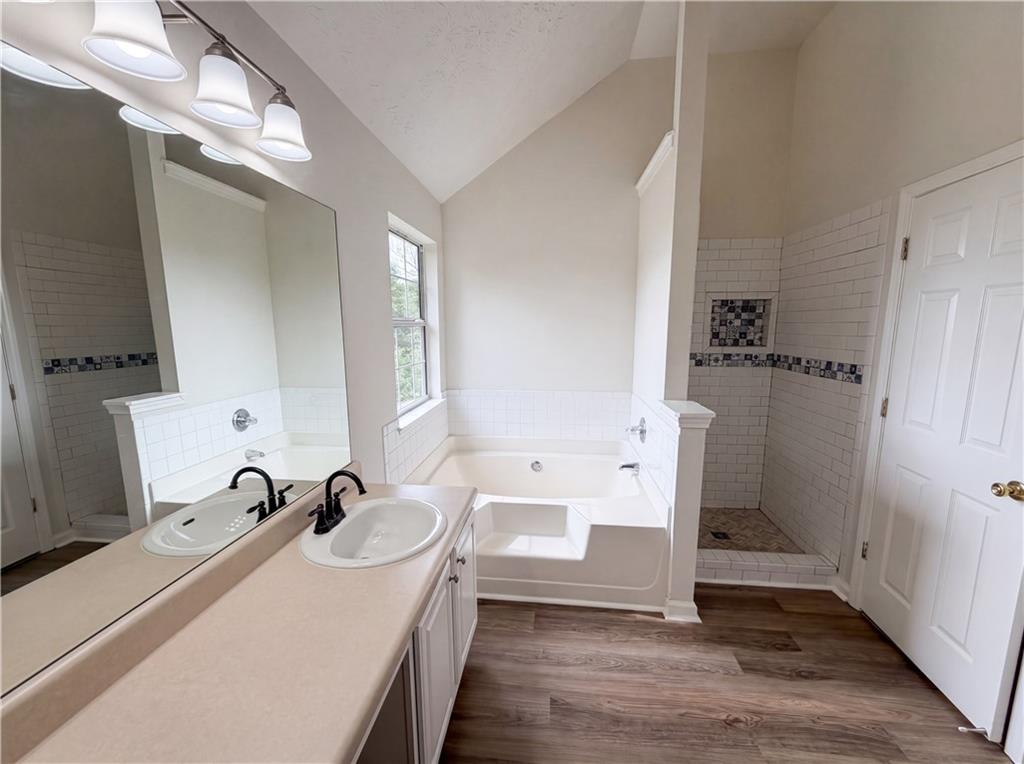 525 Michael Circle Property Photo 13