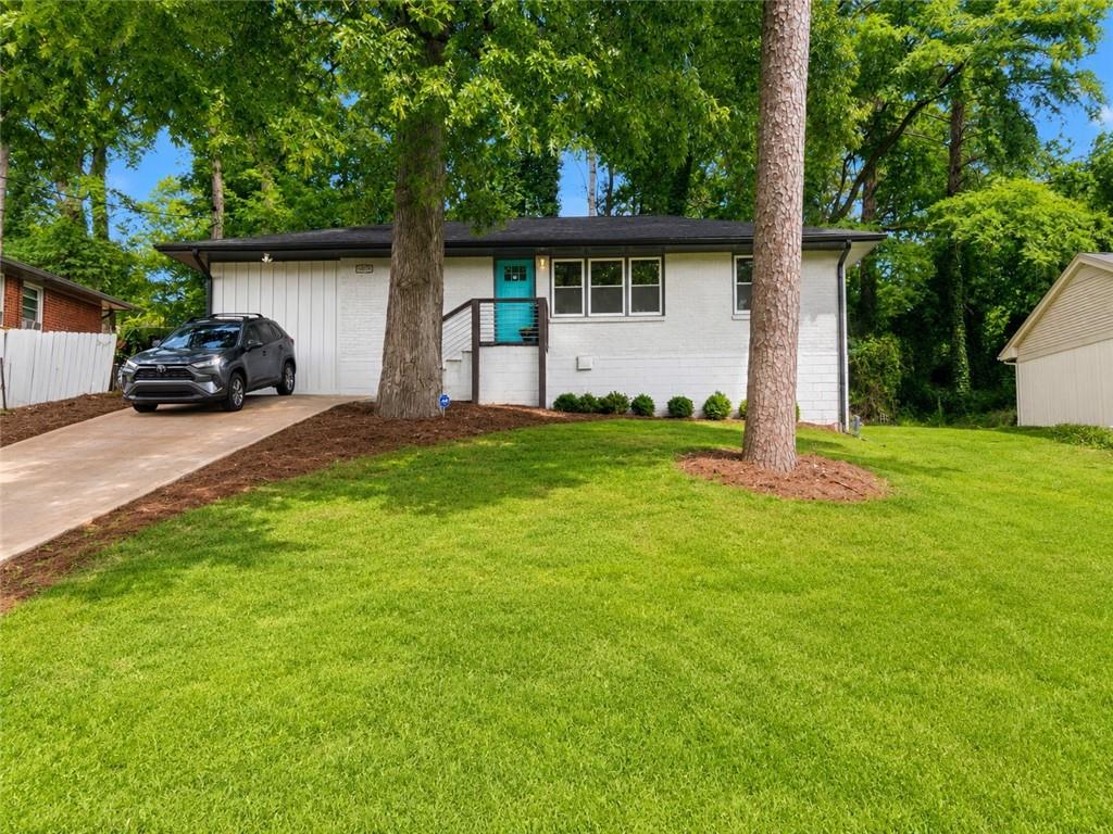 2874 Cloverleaf Drive Se Property Photo 1