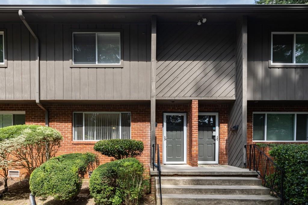 1604 Briarcliff Road Unit 2 Property Photo 1
