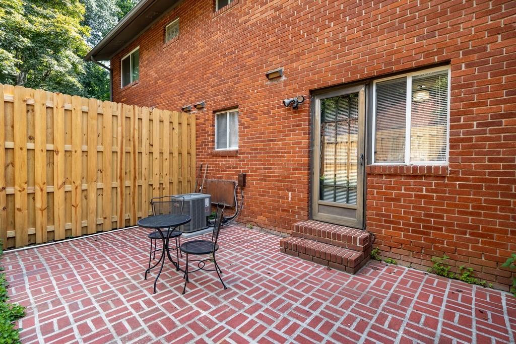 1604 Briarcliff Road Unit 2 Property Photo 13