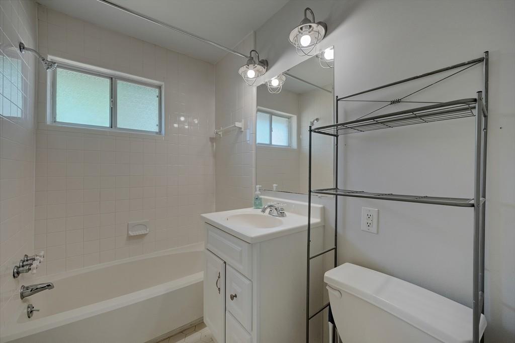 1604 Briarcliff Road Unit 2 Property Photo 21