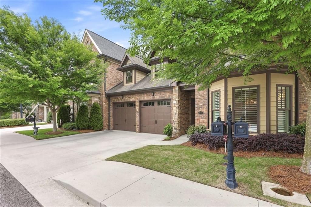 890 Candler Street Property Photo 3