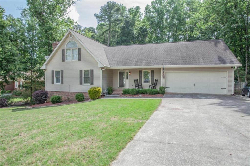 17 Mountain Oaks Drive Property Photo 1