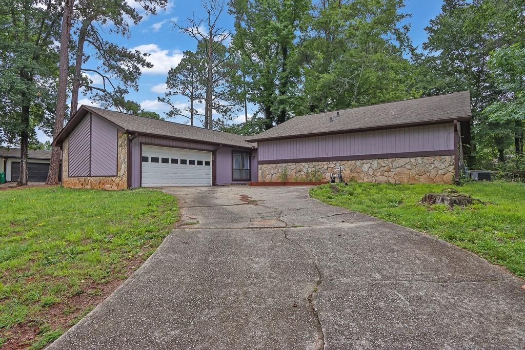 5025 Stoney Point Circle Property Photo 1