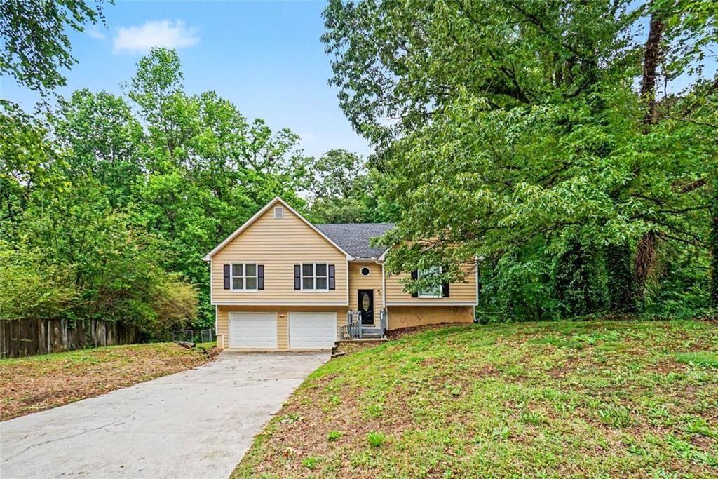 202 Garretts Drive Property Photo 1