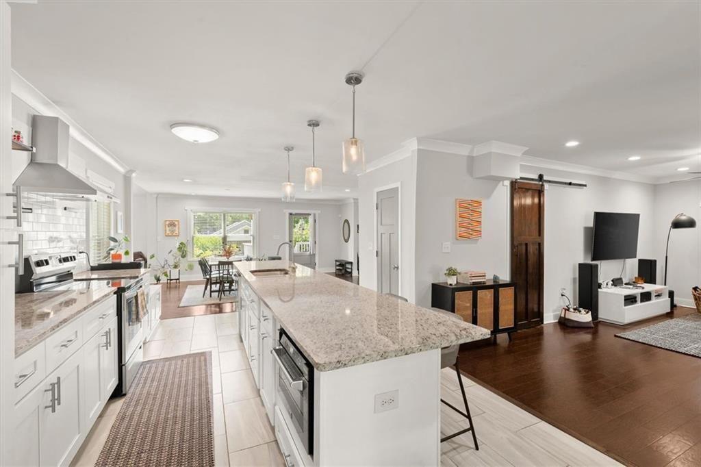1376 Smith Street Se Property Photo 10