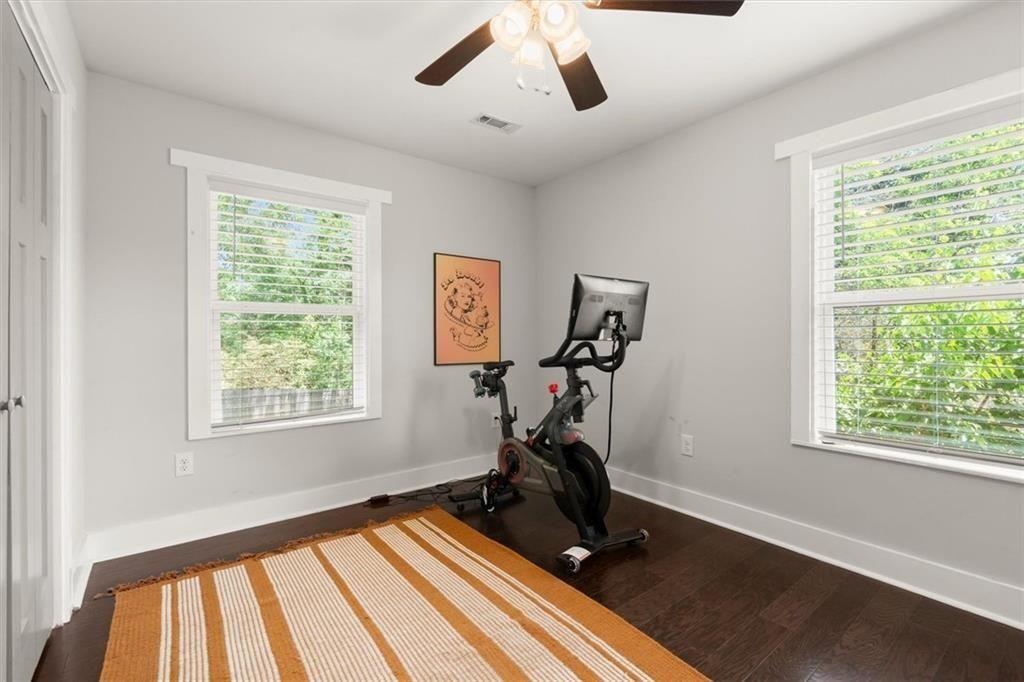 1376 Smith Street Se Property Photo 18