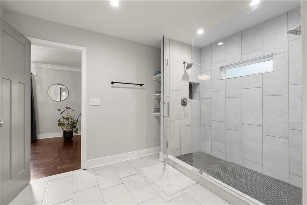 1376 Smith Street Se Property Photo 24