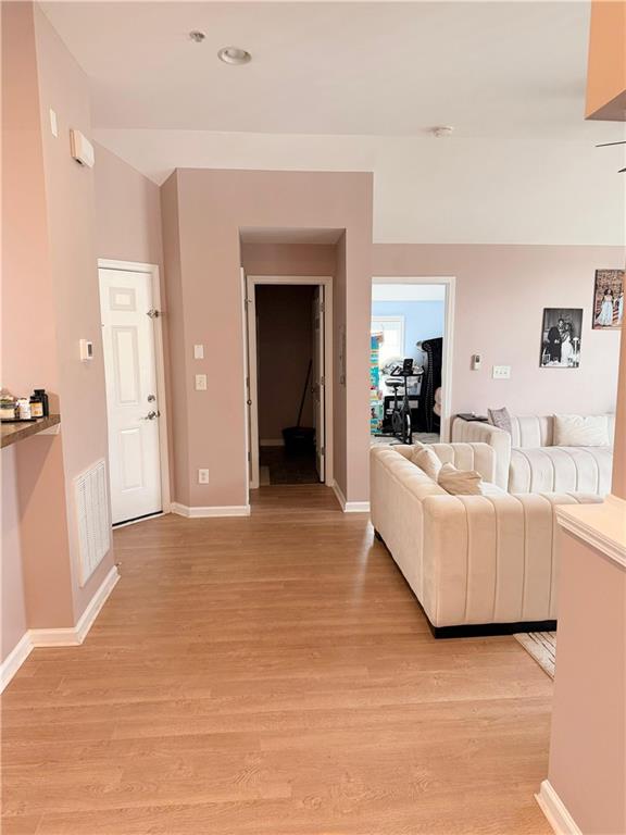 1436 Orchard Park Drive Property Photo 3